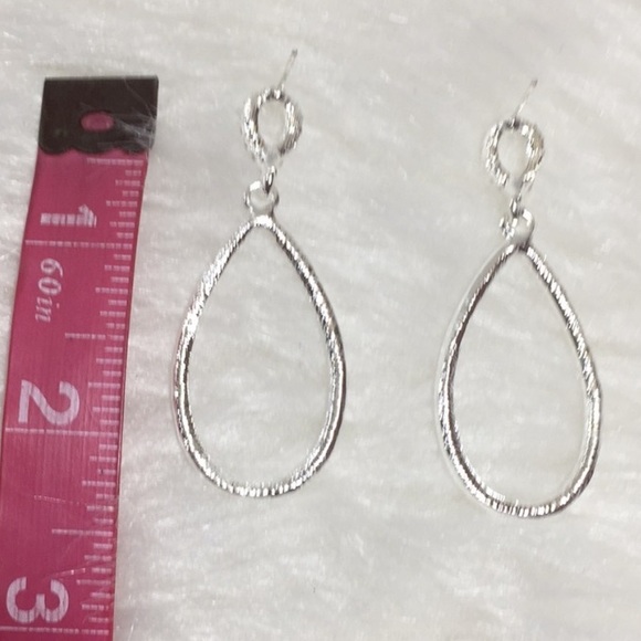 🌹Palm Beach Teardrop Rhinestones Earrings - Picture 4 of 4